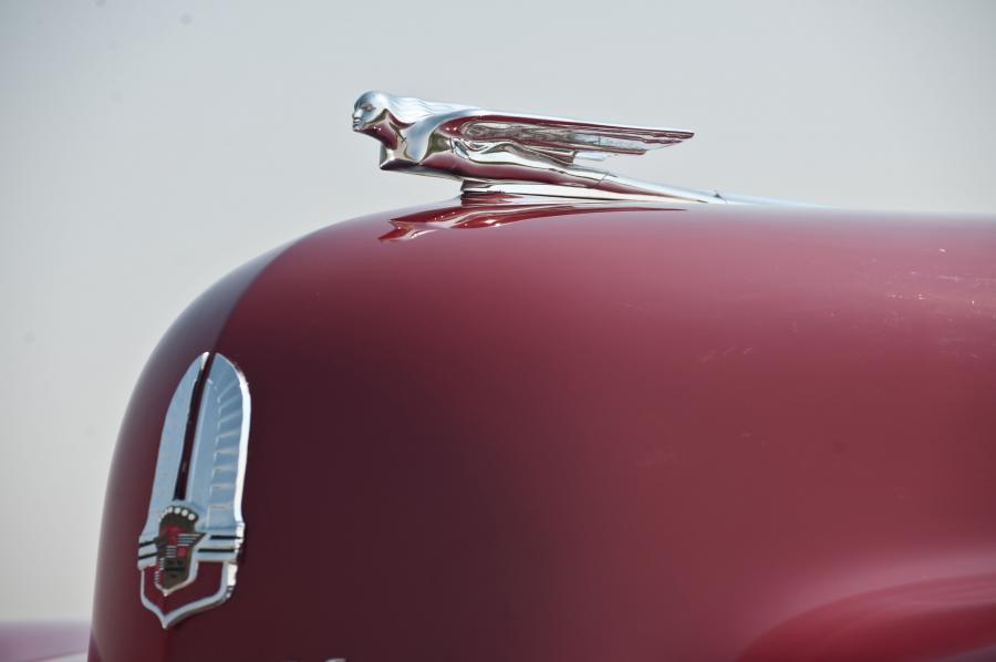  Cadillac Series 62 Convertible Coupe 1942 года  (фото 9 из 48)